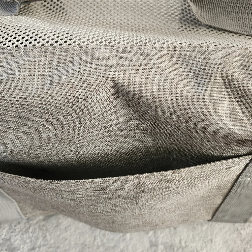 Collapsible Pet Carrier w/ Adjustable Strap Color:Gray